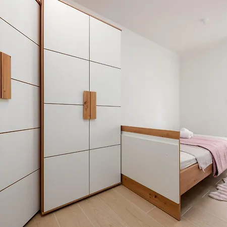 Any - 3 Bedrooms, Free Wifi, Old Town Zadar
