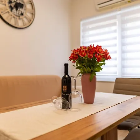 Any - 3 Bedrooms, Free Wifi, Old Town 자다르