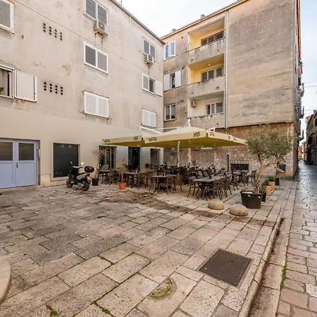 아파트 Any - 3 Bedrooms, Free Wifi, Old Town